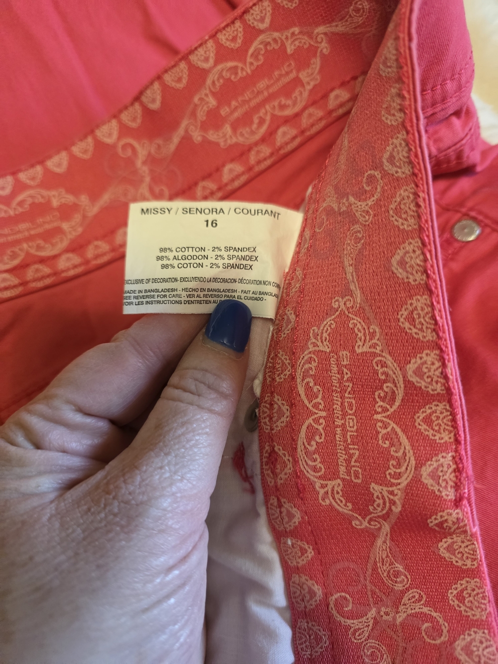 Bandolino Hot Pink Capris - Picture 7 of 10